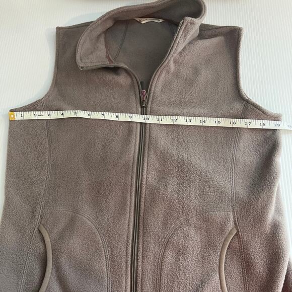 Woolrich Women's Full Zip Front Fleece Vest Tan Beige Neutral Size Small - Picture 8 of 9